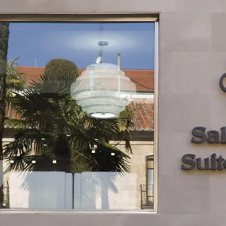 Salamanca Suite Studios 4*