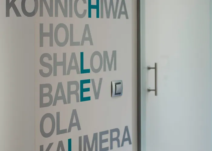 Ξενοδοχείο με διαμερίσματα Salamanca Suite Studios 4*