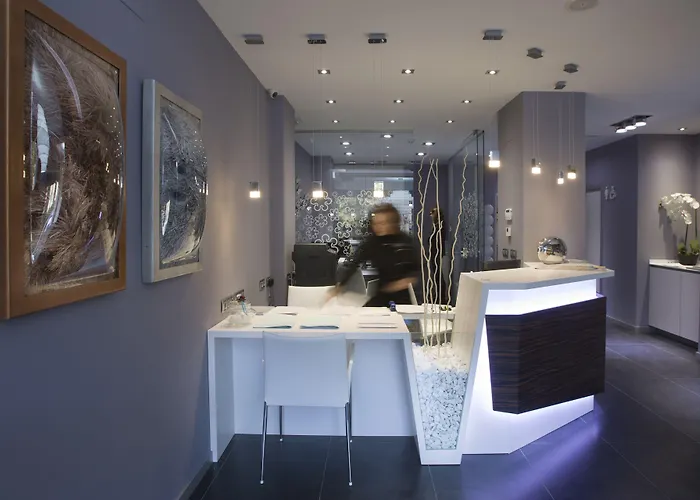 Ξενοδοχείο με διαμερίσματα Salamanca Suite Studios 4*