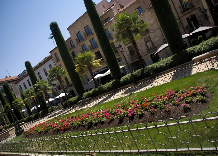 Salamanca Suite Studios Ξενοδοχείο με διαμερίσματα 4*